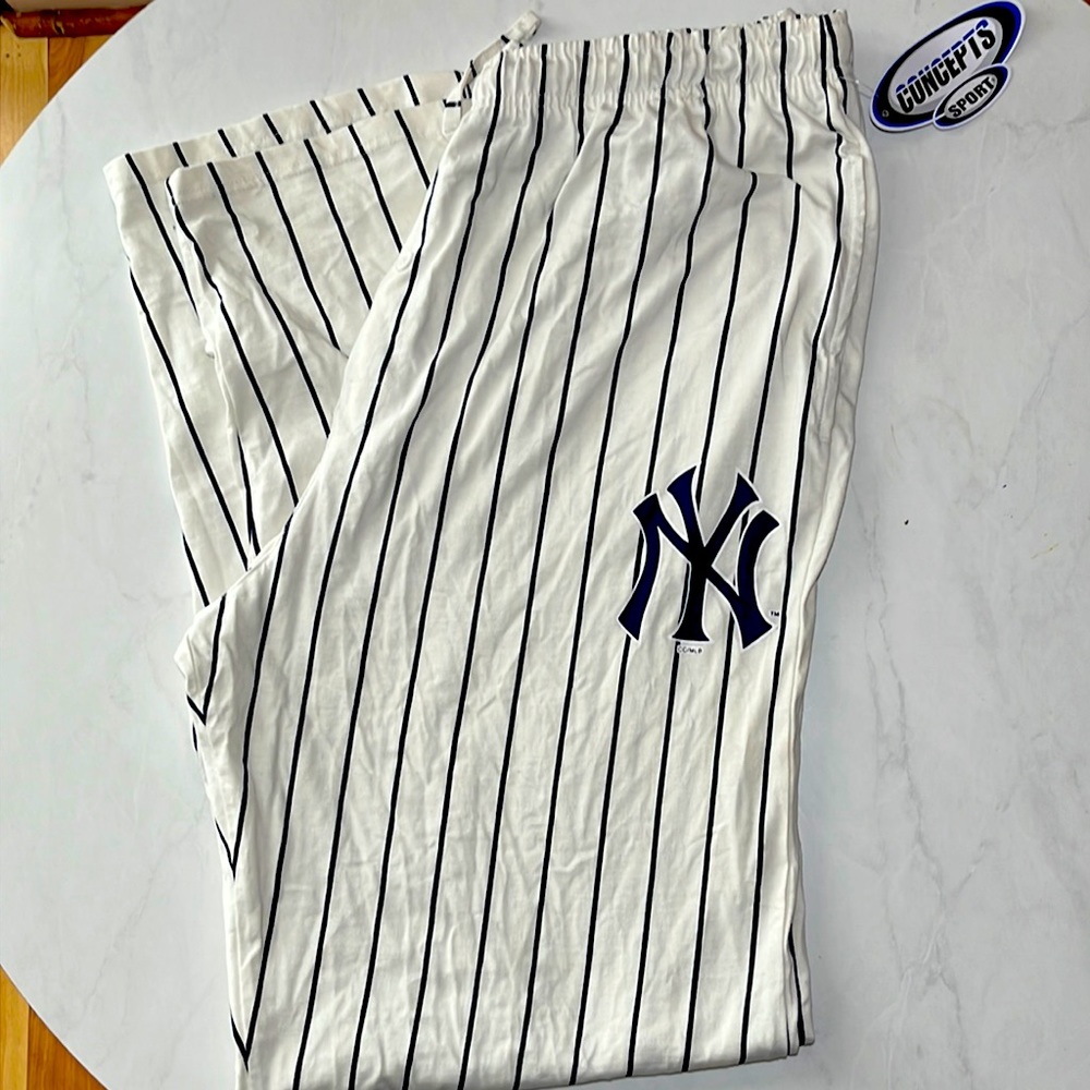 Mens 2XL. NY Yankee Pajama pants.